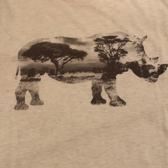 Banana Republic Men’s Tshirt
